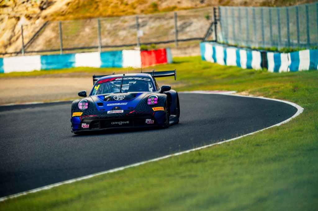 Bastian Buus på trofæjagt i Japan.
(Foto: Origine Motorsport)